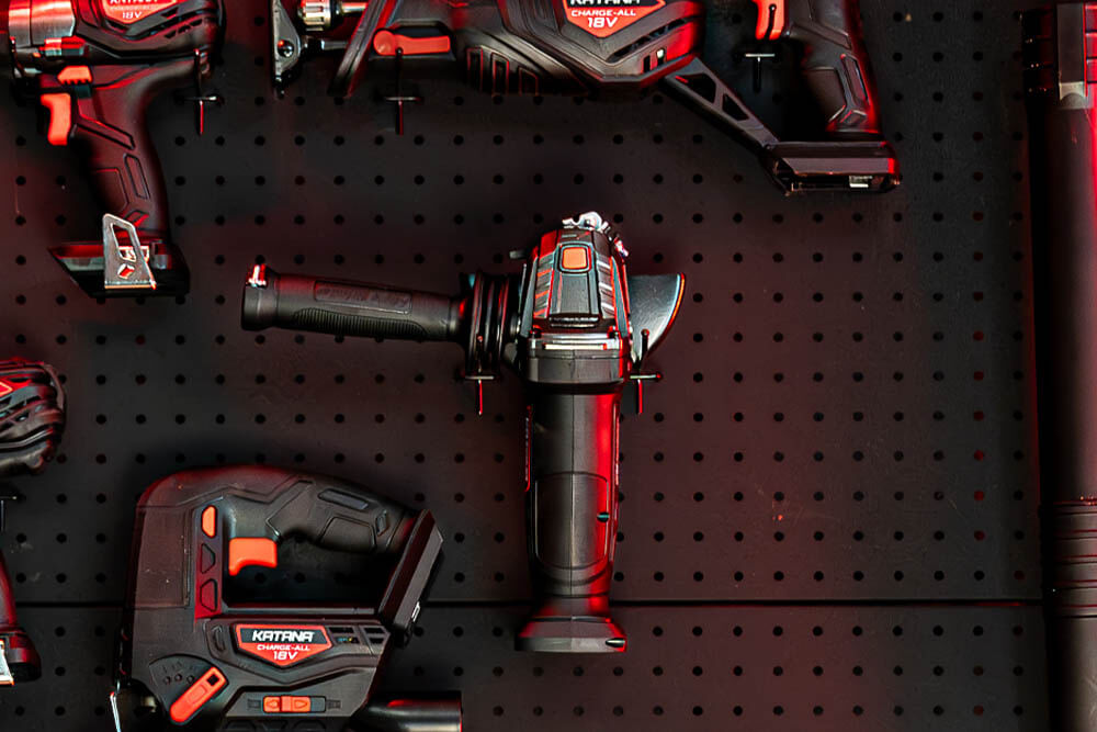 5 Reasons Why a Battery-Powered Angle Grinder is Essential for Australian DIYers